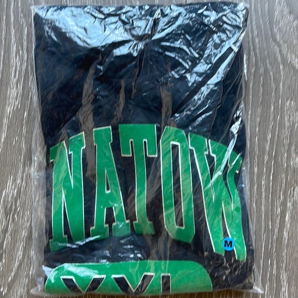 Brand New Chinatown Market University Tee - Rare - Medium - Picture 1 of 2